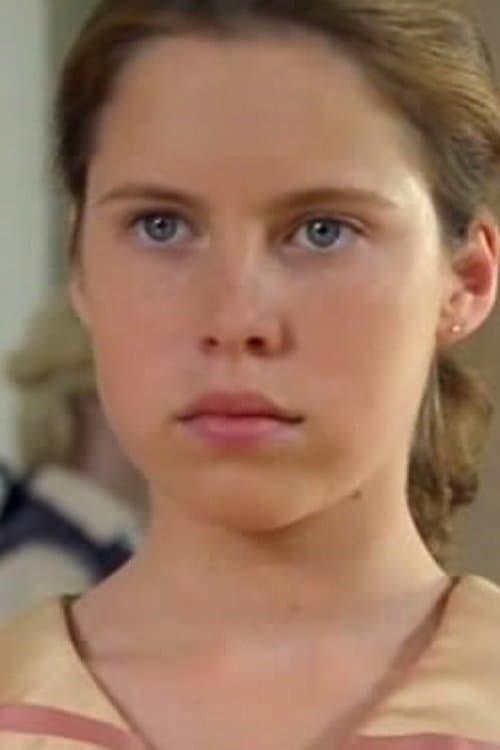 Photo of Lauren Hewett
