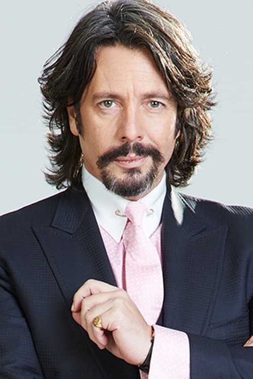 Photo of Laurence Llewelyn-Bowen