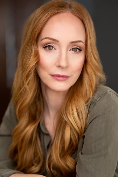 Photo of Leah Hennessey
