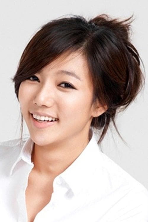 Photo of Lee Chae-young