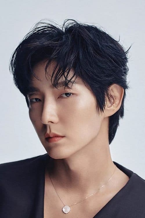 Photo of Lee Joon-gi