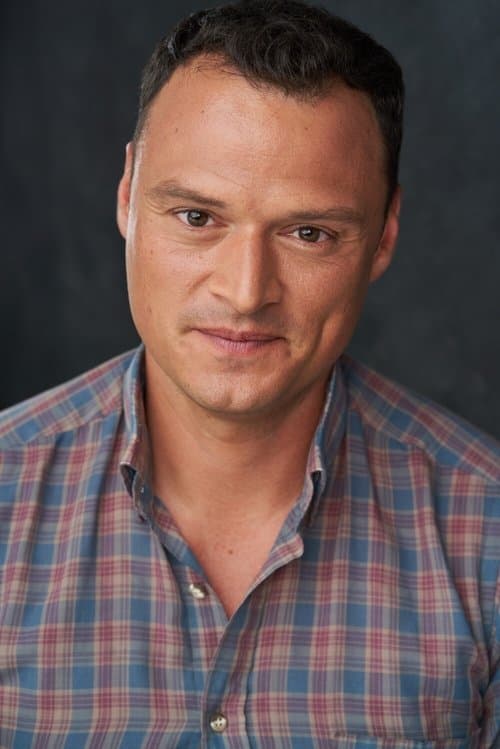 Photo of Lee Osorio