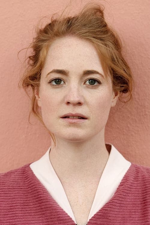 Photo of Leonie Benesch