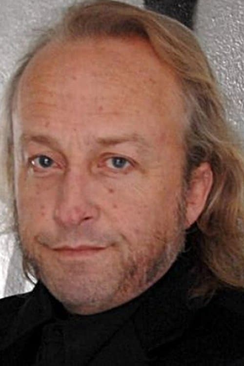 Photo of Levi Henriksen