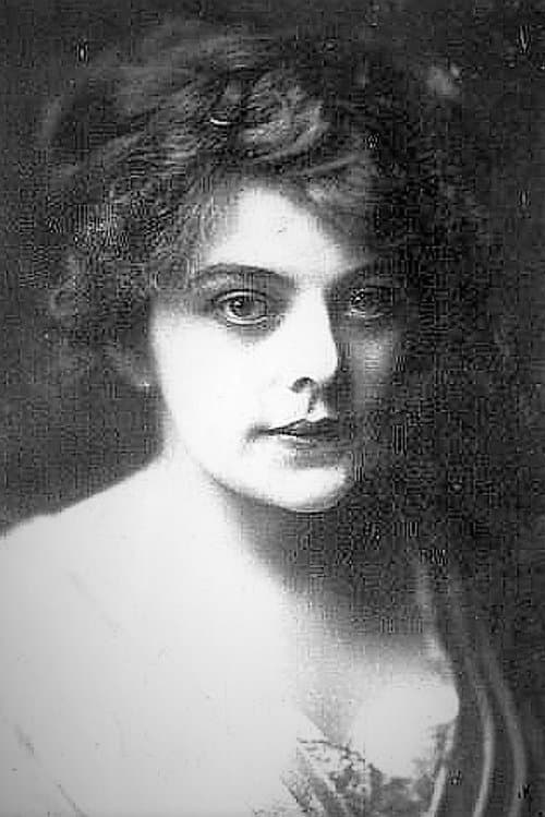 Photo of Lillian Worth