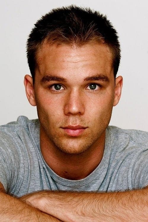 Photo of Lincoln Lewis
