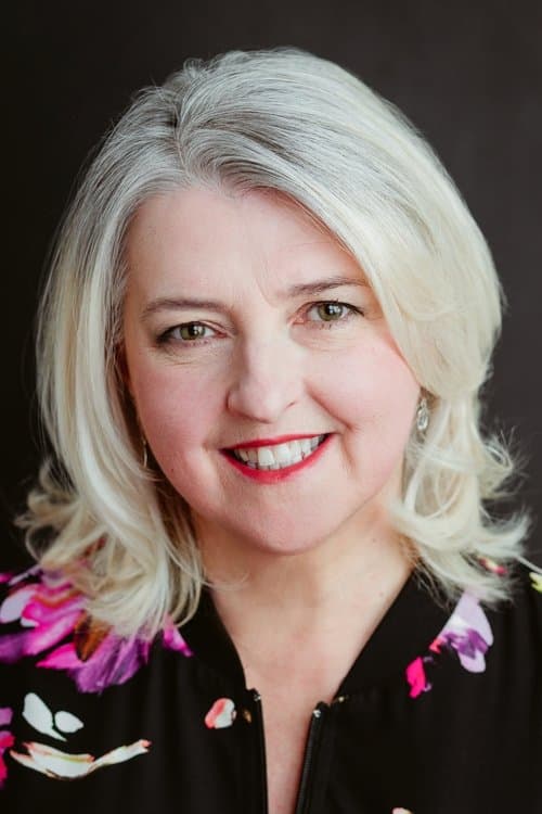 Photo of Linda Laplante