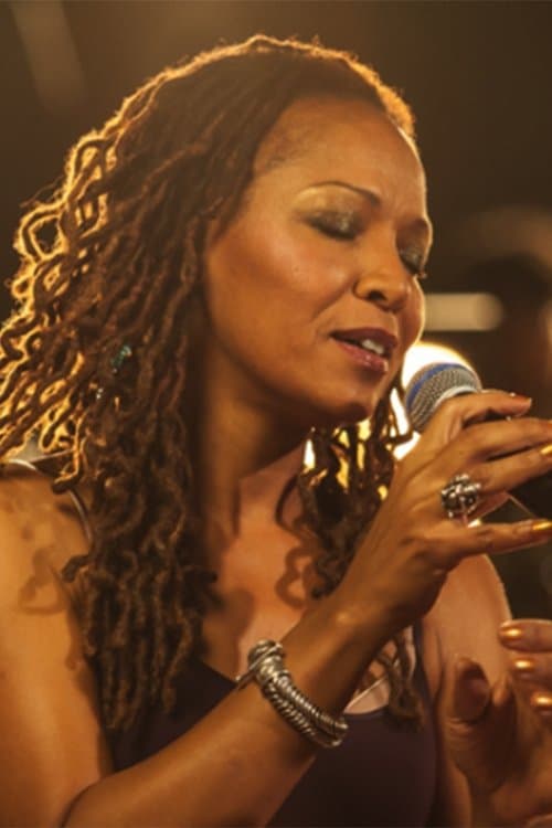 Photo of Lisa Simone
