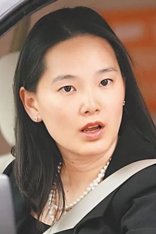 Photo of Lisa Yang