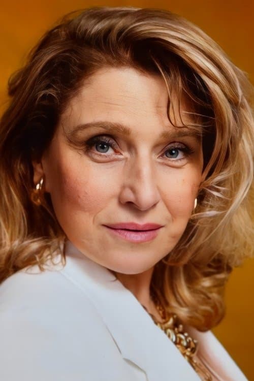 Photo of Liz Larsen