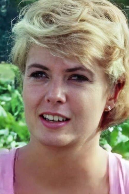 Photo of Liz Warrington