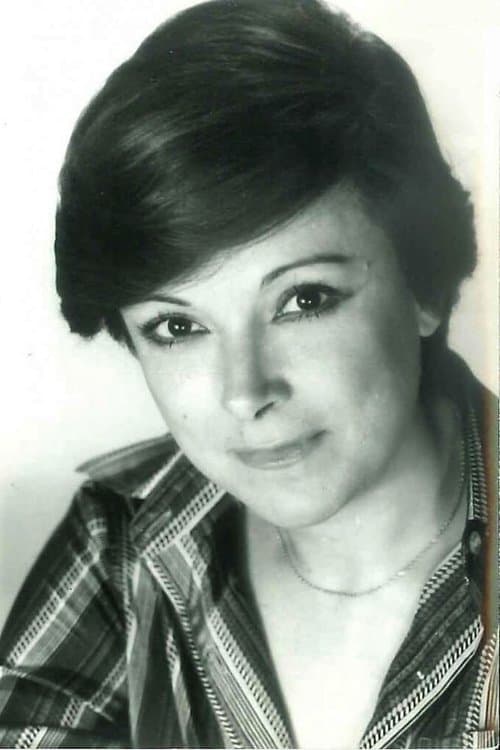 Photo of Lola Cardona