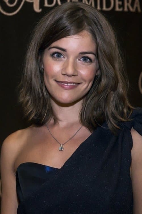 Photo of Lori MacFadyen