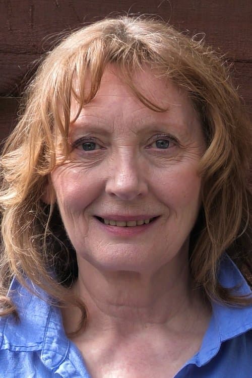 Photo of Lorraine Hilton