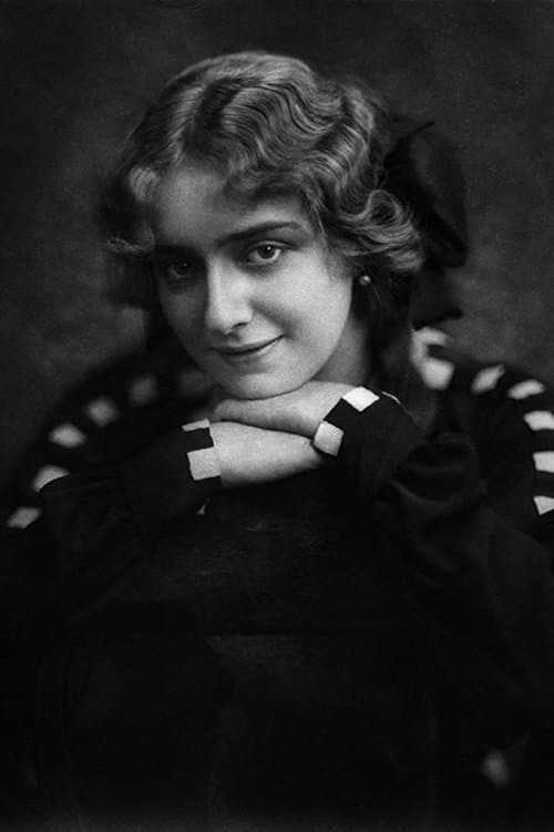 Photo of Lotte Neumann