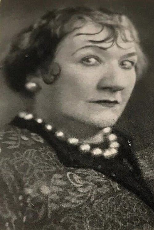 Photo of Louise Carver