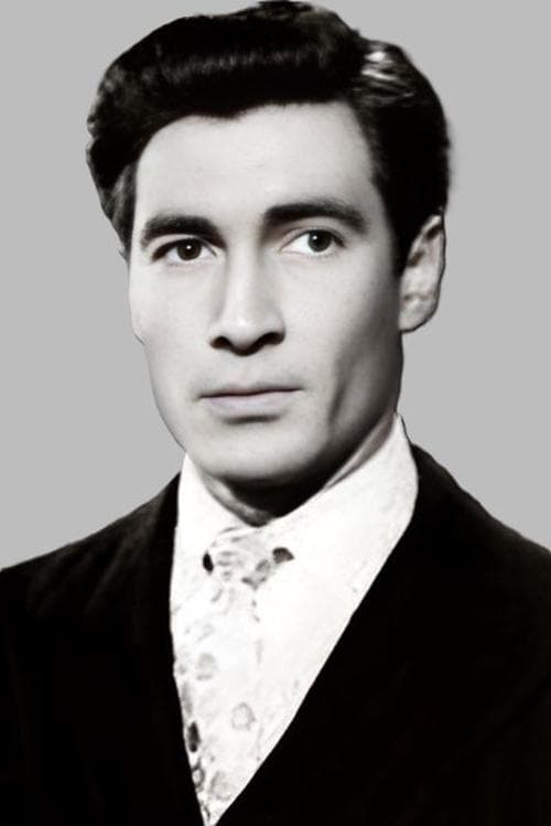 Photo of Luis Dávila