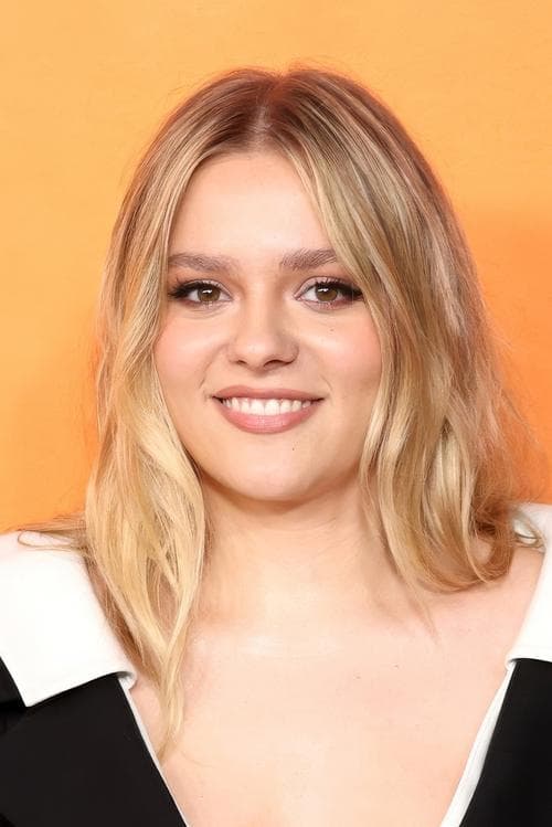 Photo of Maisy Stella