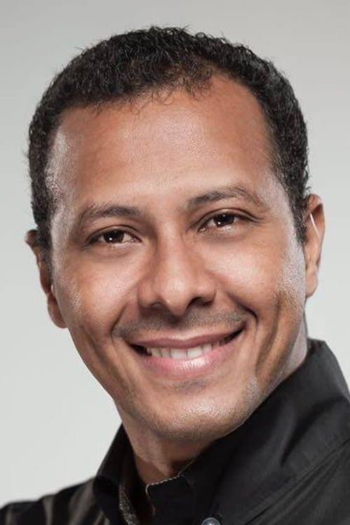 Photo of Manuel Raposo