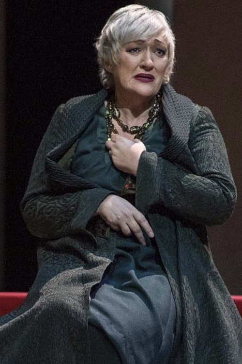 Photo of Michaela Schuster