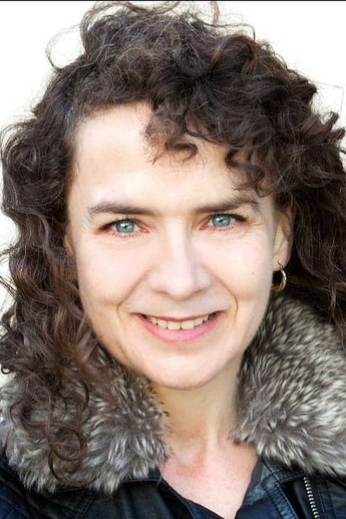 Photo of Michelle Archer