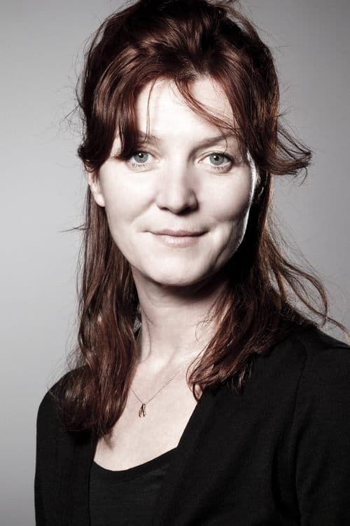 Photo of Michelle Fairley