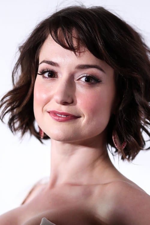 Photo of Milana Vayntrub