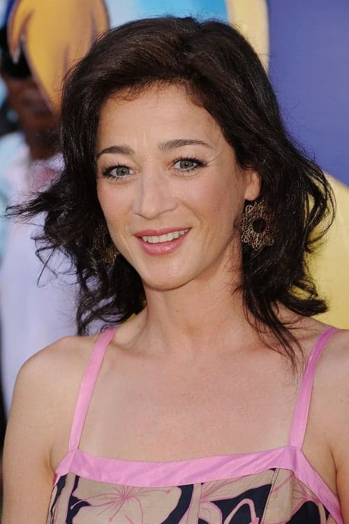 Photo of Moira Kelly