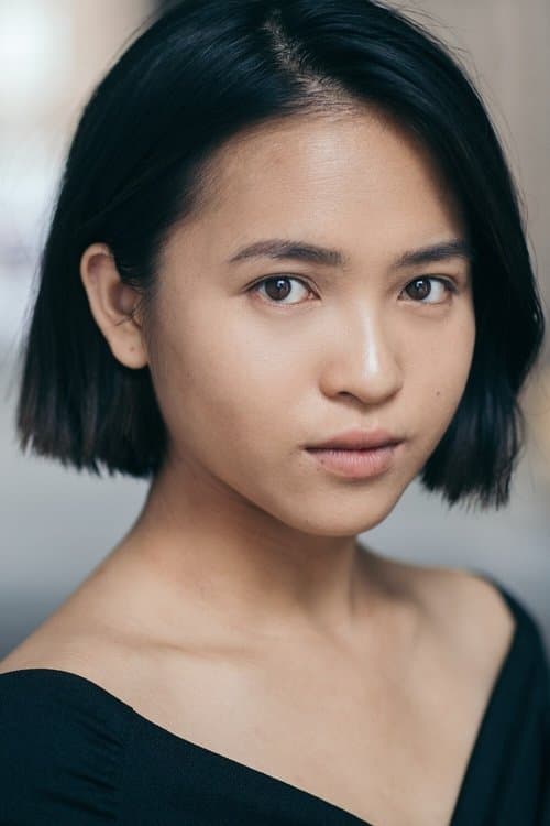 Photo of Molly Harris