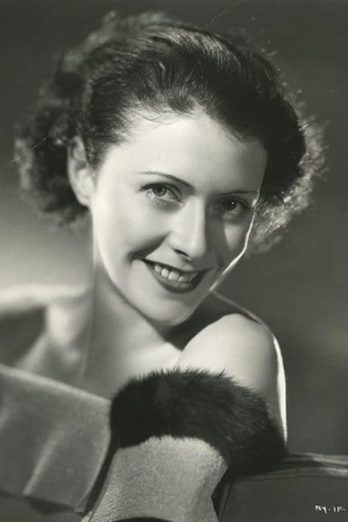 Photo of Molly Lamont