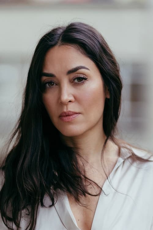 Photo of Mona Pirzad