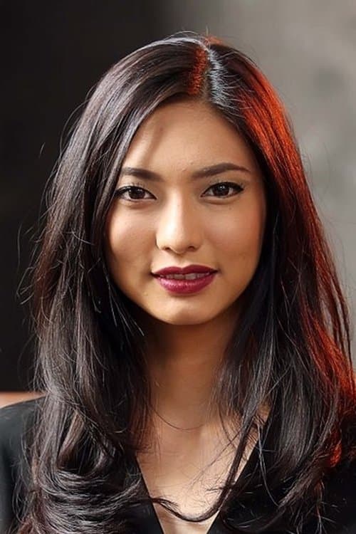 Photo of Nadia Saphira