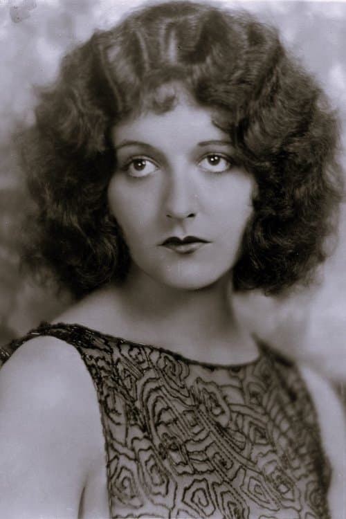 Photo of Natalie Kingston