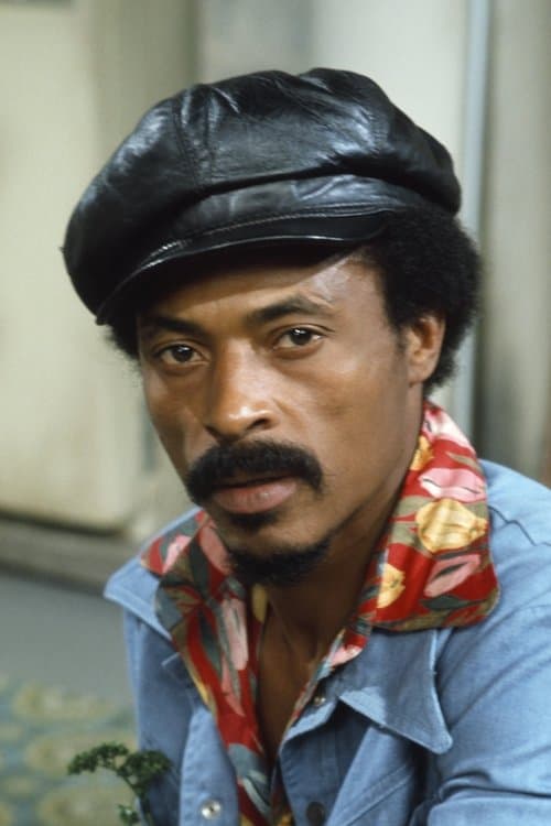 Photo of Nathaniel Taylor