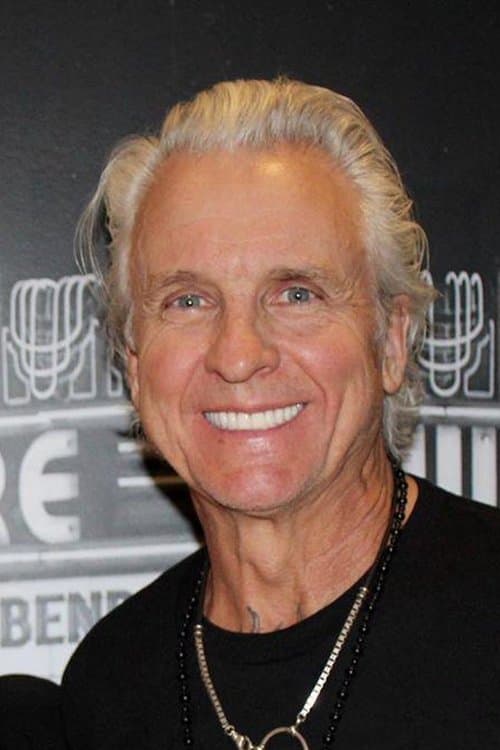 Photo of Neil Giraldo