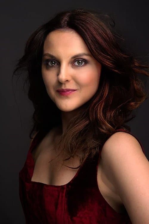 Photo of Nichola Fynn