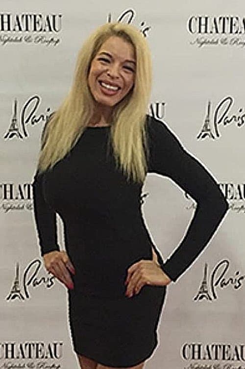 Photo of Nikki Magnusson