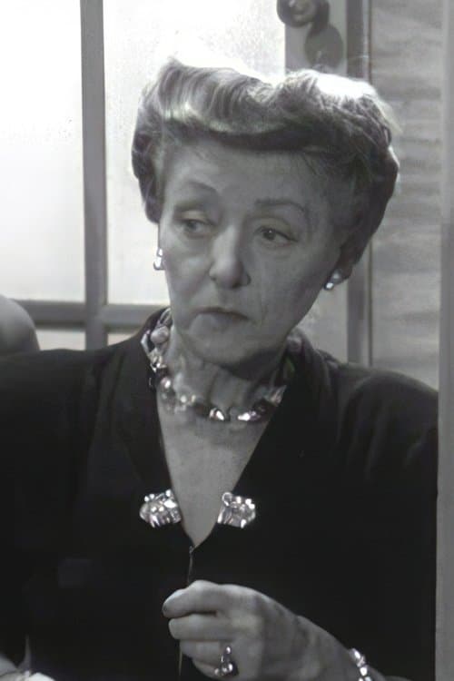 Photo of Nina Myral