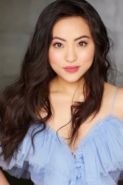 Photo of Nina Yang