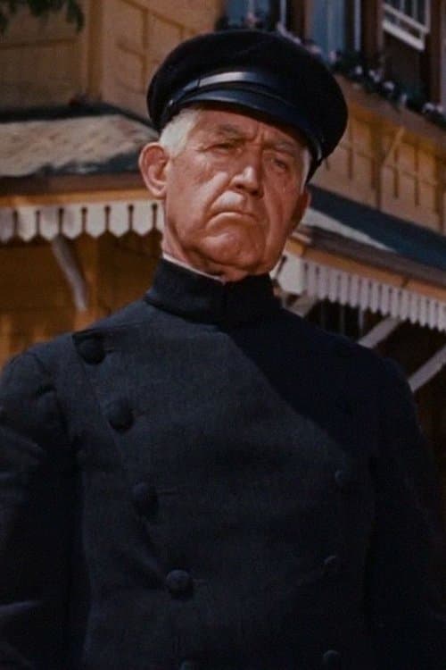 Photo of Nolan Leary