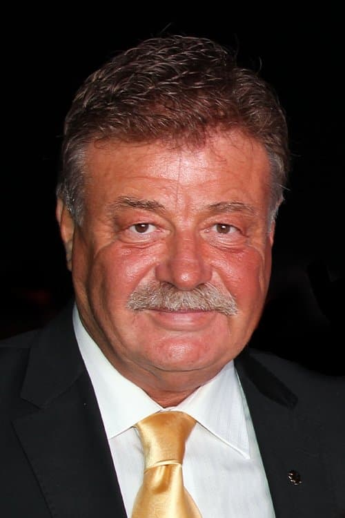 Photo of Nuri Alço