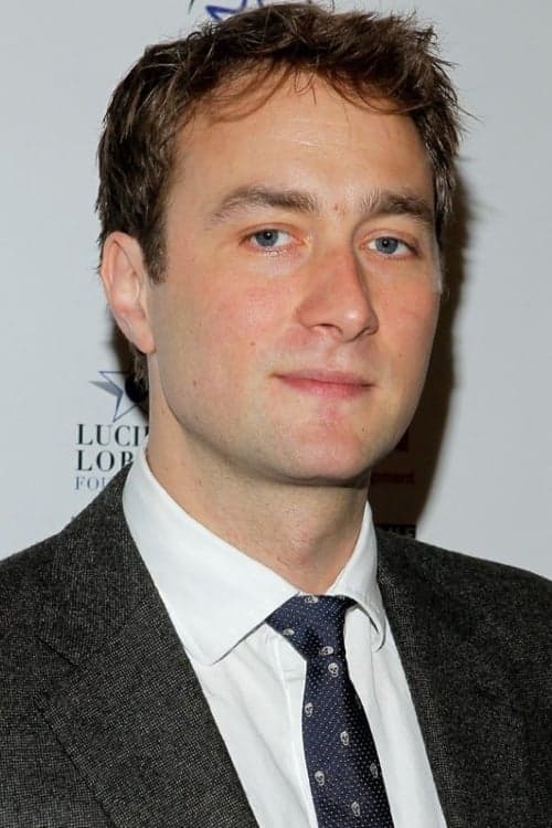 Photo of Oliver Chris