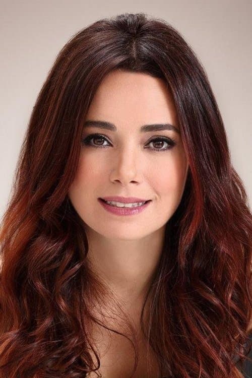 Photo of Özgü Namal