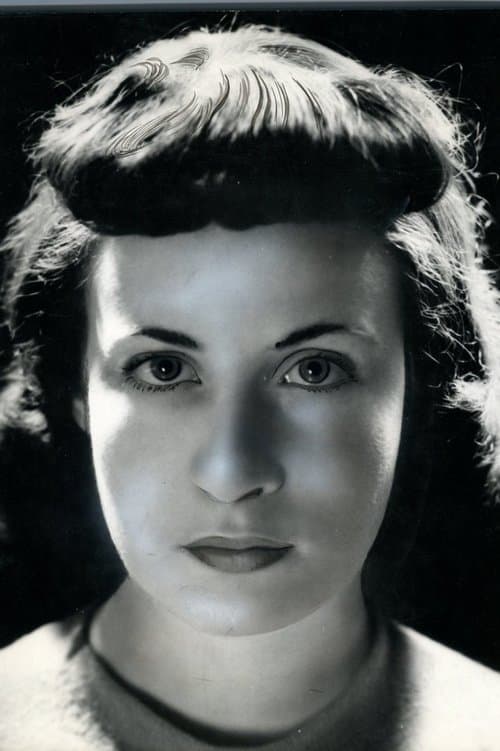 Photo of Paula Dehelly