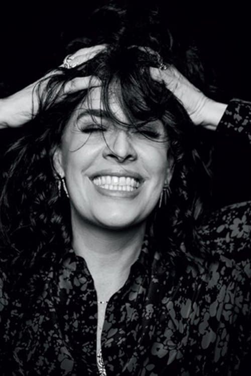 Photo of Paula Lavigne