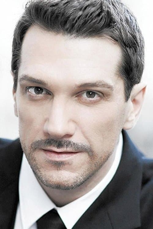 Photo of Paulo Szot