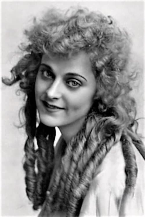 Photo of Peggy Pearce