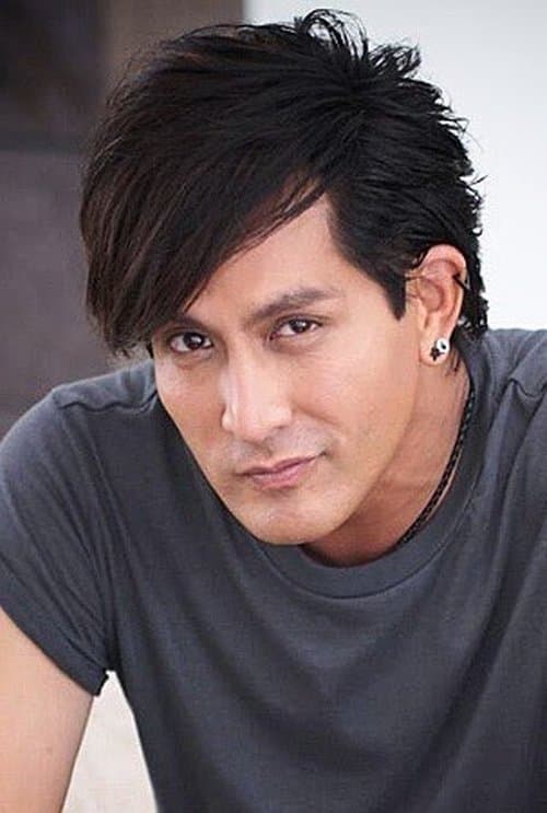 Photo of Pete Thongchua