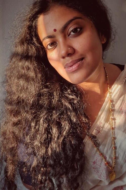 Photo of Pooja Mohanraj
