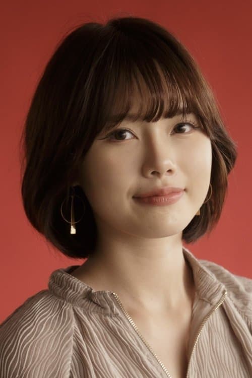 Photo of Praewa Suthamphong